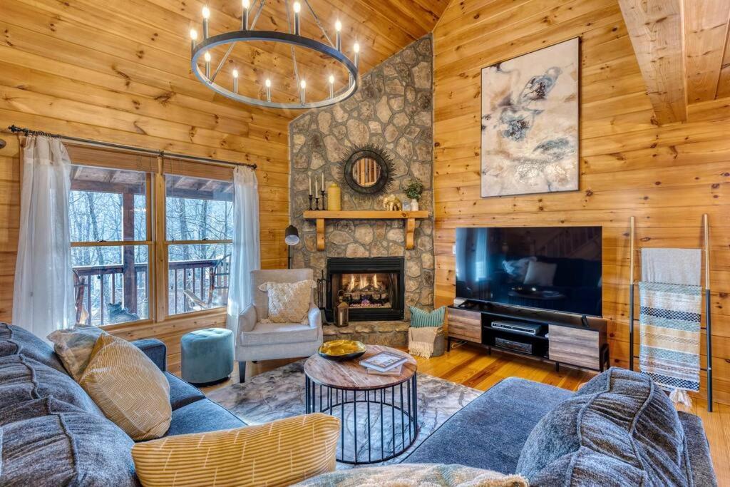 Mtn Cabin Sleeps 10 - 5 Mins To Fishing & Camping Ellijay Kültér fotó